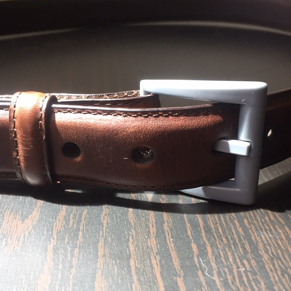 38-40 men’s brown leather belt with plastic buckle